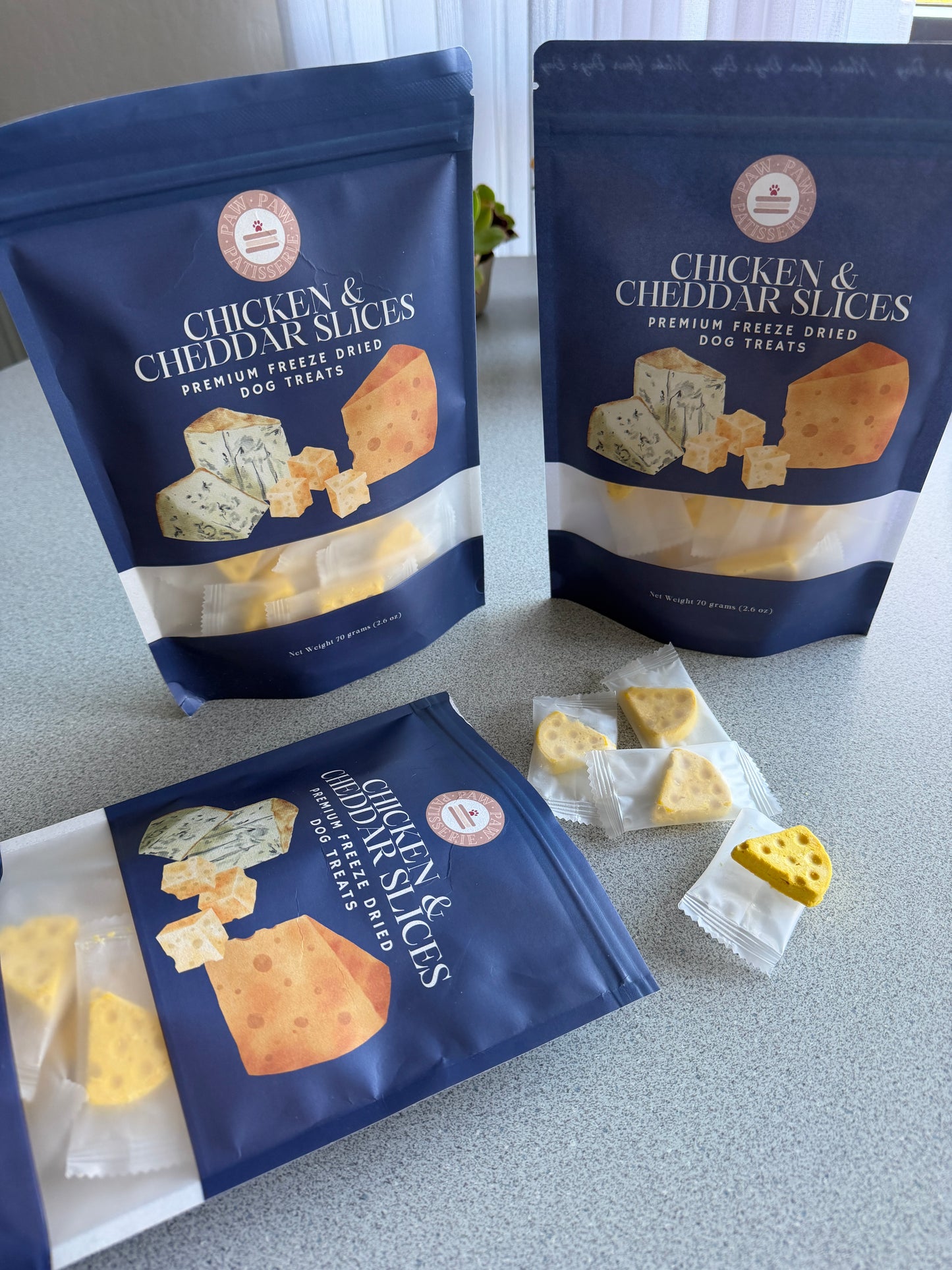 [Dog Treats] Freeze Dried Chicken & Cheddar Slices - 2.6 oz