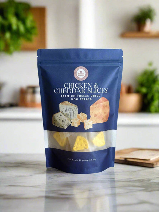 [Dog Treats] Freeze Dried Chicken & Cheddar Slices - 2.6 oz
