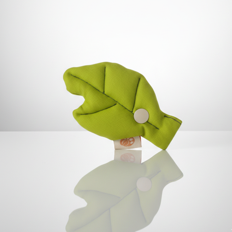 Meadow Green Nibbled Leaf Charm | PawMind x HIKOINU (S/M)