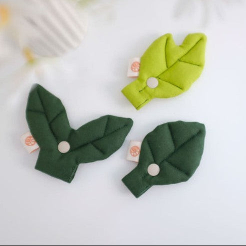 Meadow Green Nibbled Leaf Charm | PawMind x HIKOINU (S/M)